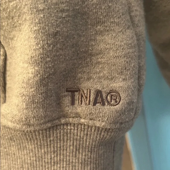 Aritzia TNA Gray Women’s Hoodie Size S - Picture 2 of 3